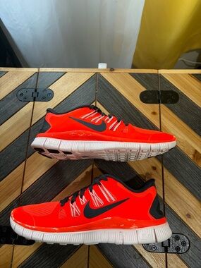 Nike free 5.0 kids sneakers